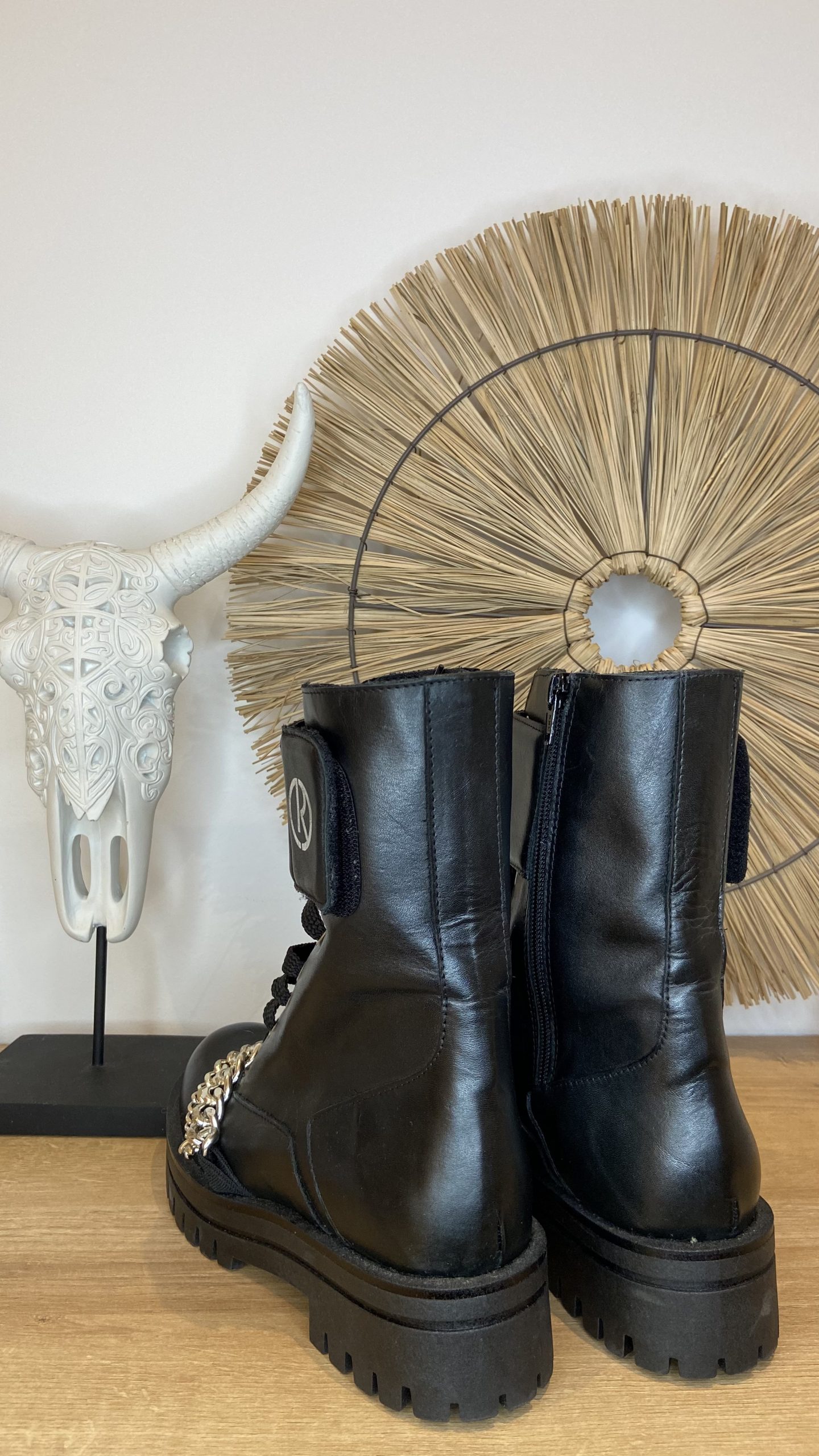 bottines avec chaines